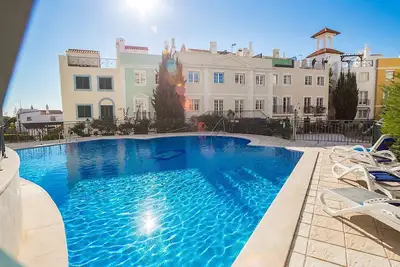 Image de Appartement Molly Purple, balcon, piscine! Nouveau!