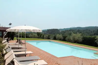 Image de Appartement dans une maison de vacances avec Wifi, piscine, Tv, terrasse, vue panoramique, parking