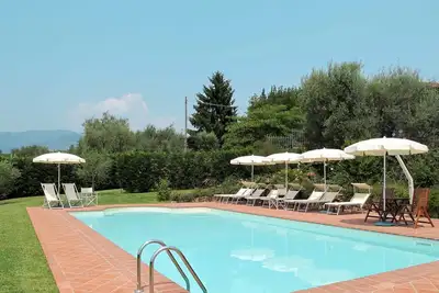Image de Appartement dans une maison de vacances avec Wifi, piscine, Tv, terrasse, vue panoramique, parking