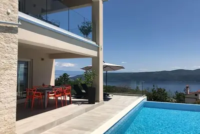Image de Appartement de vacances Brsec pour 1 - 4 personnes avec 2 chambres Ă coucher - Domicile de vacance d