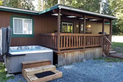 Image de Repaire de deux ours arborés. WiFi gratuit pour 8 personnes