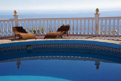 Image de Maison de vacances Almuñecar pour 1 - 8 personnes avec 4 chambres à coucher - Maison de vacances
