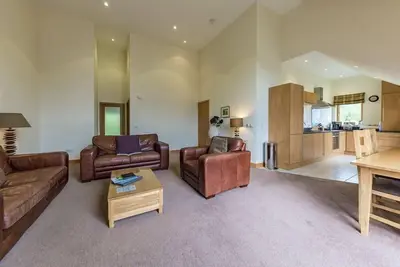 Image de Mains of Taymouth, Kenmore ~ 5 * 2 The Gallops - Propriété à l'étage - peut accueillir 4 personnes dans 2 chambres