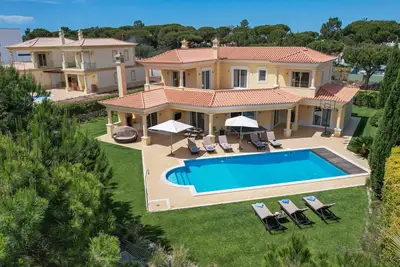 Image de Villa Sibling 2. Villa de golf avec 4 chambres et piscine privée,