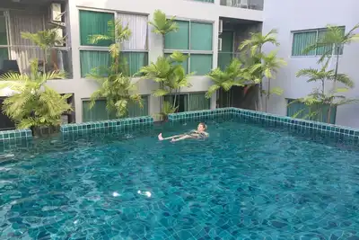 Image de Appartement confortable et élégant sur Pratumnak pour famille avec enfants.