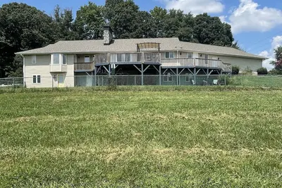 Image de Asheville Mtn Luxury 6 min to Asheville New Sleeps 19 Game Room And Spa!