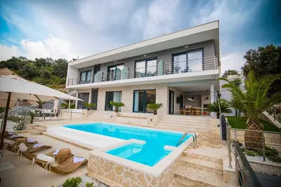 Glamorous Dubrovnik Villa | 5 Bedrooms | Villa Stikovica Earth | Stunning Sea Views & Private Pool | Stikovica