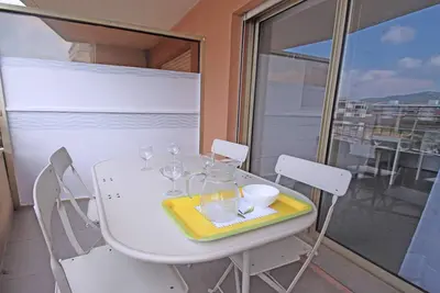 Image de Studio 2/4 personnes - Climatisation - WiFi - Centre ville et plage Ă pied - Sainte Maxime