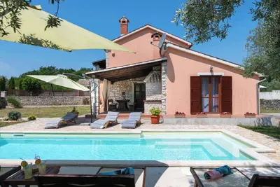 Image de Maison de vacances avec piscine et climatisation