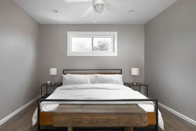 Image de PennHouse de la ville avec lit King et 2. 5 salles de bain