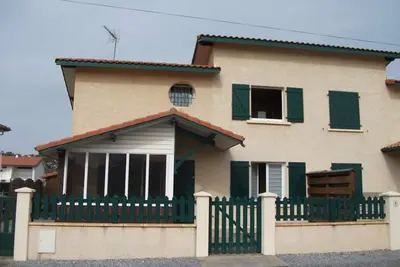 Image de Villa mitoyenne proche plage, 4 pers, 2 ch, terrasse, animaux acceptés
