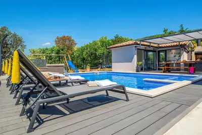 Image de Superbe maison Ă Koromacno avec sauna