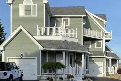 Image de Tout neuf, Villa Je’taime, en face de la plage, pour 10 personnes