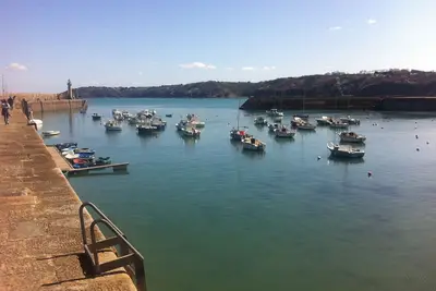 Duplex 100 m2 face mer et port plein Sud