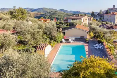 Image de Appartement dans une maison de vacances avec piscine privée, Wifi, Tv, terrasse, vue panoramique