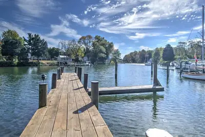 Image de Crabber's Cove - Charmant chalet au bord de l'eau près de St. Michaels, kayaks et vélos!
