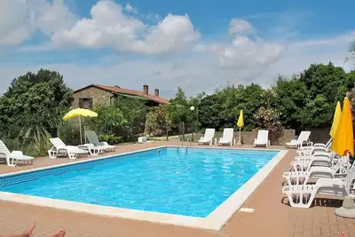 Image de Bel appartement dans une maison de vacances avec Wifi, piscine, Tv, terrasse, animaux admis, parking