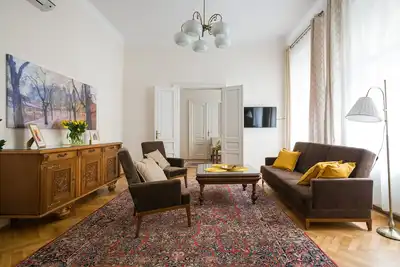Image de Belle Epoque Ii, suite de luxe à 50 m de la place principale