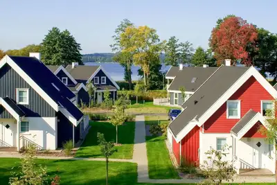 Image de Appartement dans une maison de vacances avec internet, bain à remous, Tv, terrasse, animaux admis