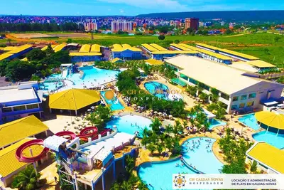 Image de Hôtel de Lacqua di Roma avec parc aquatique et appartements avec cuisine