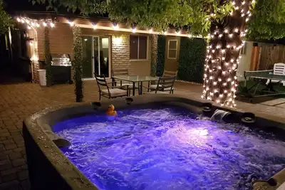 Image de Animaux acceptés Old Town 80s Moderne avec bain à remous