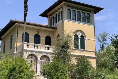 Villa Maria Luisa - Belle Villa De LIBERTÉ entourée de verdure