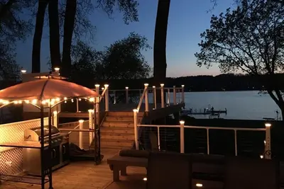 Image de Retraite au bord de l'eau confortable sur le lac Conesus