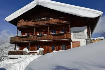 Image de Maison de vacances pittoresque pour des vacances de ski inoubliables en hiver