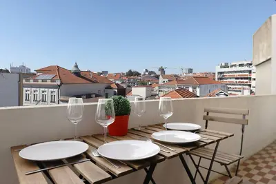 Image de Flh Porto Spacious Apartment with Balcony