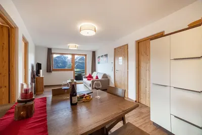 Image de Appartement rustique Vermoi dans une ferme de montagne avec terrasse