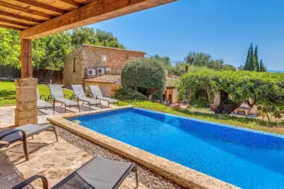 Image de Maison de vacances rustique avec piscine - Villa Son del Rio Nou