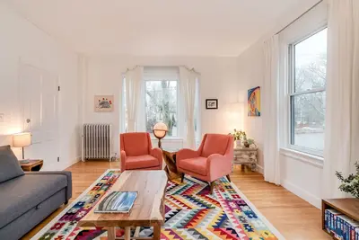Image de Appartement élégant sur Munjoy Hill - Nouveau - Couchers de soleil incroyables - Promenade aux brasseries