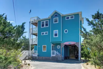 Image de Great Value On Oceanview Services And All The Extras In This 4br, 5 + ba Stunner
