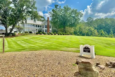 Image de Maison historique au bord du lac pour 40 personnes