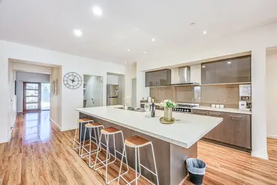 Image de Maison élégante avec 6 chambres et solarium à Point Cook