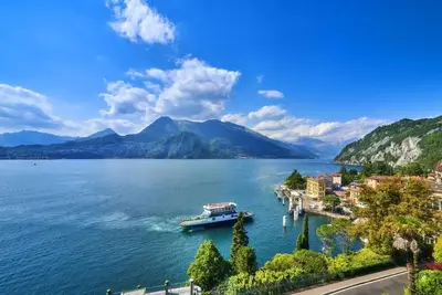 Image de Casa Ferry on the lakeshore