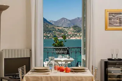 Image de Casa Riva on the lakeshore