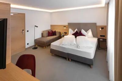 Image de Chambre double avec balcon - Hotel Hennersberg