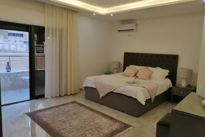 Image de Amazing one Bedroom Apartment in Amman, Elwebdah 3