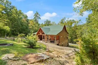 Image de Gorgeous New Large Cabin 5-Bd, 4. 5-Ba, Hot Tub, Pool Table, wet bar, Wi-Fi