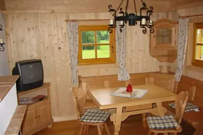 Image de Maison de vacances confortable avec poĂŞle en faĂŻence