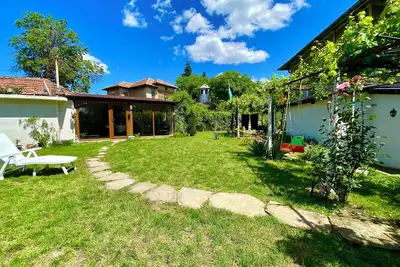 Image de Nikola's House