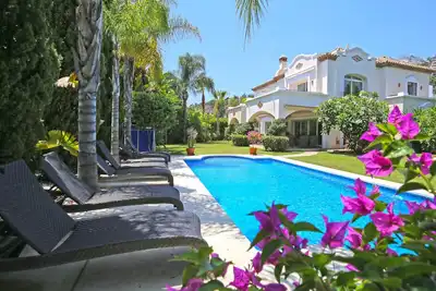 Image de Villa La Quinta. 5 Bedroom Villa with Heated Pool