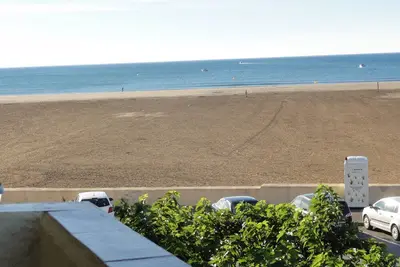 Image de St Pierre la mer, appartement 6 pers en Bord de Plage+parking privé