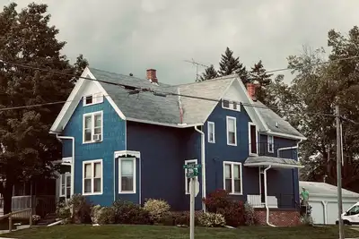 Image de Super clean amazing location downtown Elkhart Lake