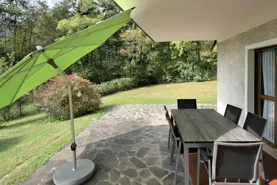 Image de Agréable appartement dans une maison de vacances avec Wifi, Tv, terrasse, animaux admis, parking