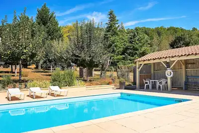 Image de Charming old tobacco barn with pool and large garden close to Tremolat village