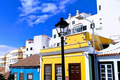 Image de Vivre dans une maison de ville élégamment rénovée  à Santa Cruz de la Palma: