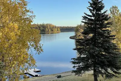 Image de Maison confortable sur le lac de l'île