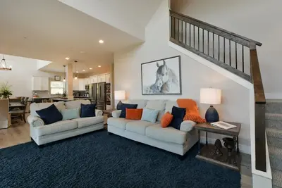 Image de Vue sur le Lac - Le plus proche de la Piscine - Maintenant PRÉ-RÉSERVATION - Prêt pour l'été! Firepit - Fun!